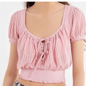 Urban outfitters crop blouse size Xs women’s pink